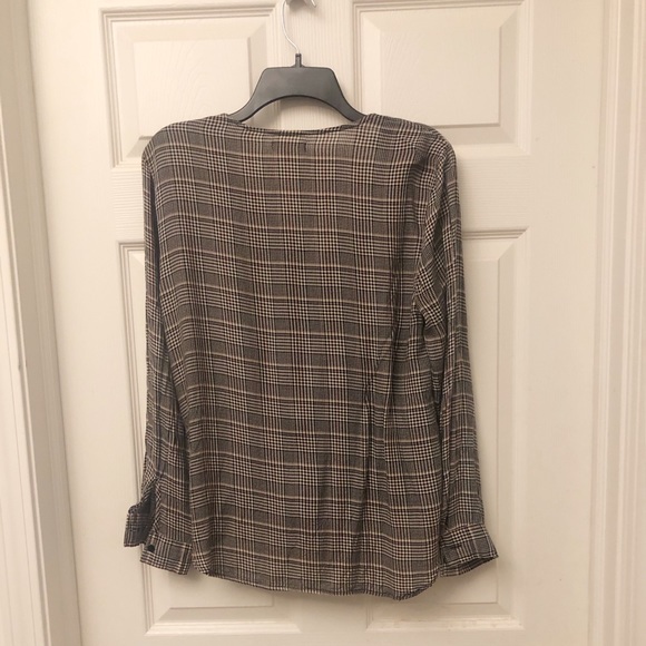 Max Studio Tie Waist Plaid Blouse, Size Medium - Picture 7 of 8